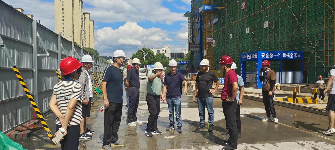 賽馬比拼：聚力黨建，引領(lǐng)發(fā)展新藍(lán)圖