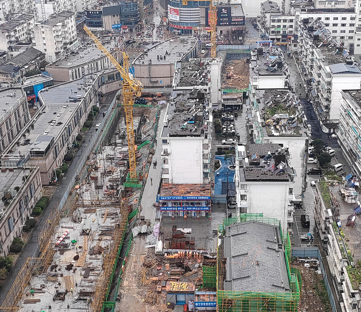 新躍小區(qū)危舊房改造項(xiàng)目——克服不利天氣，高效有序推進(jìn)