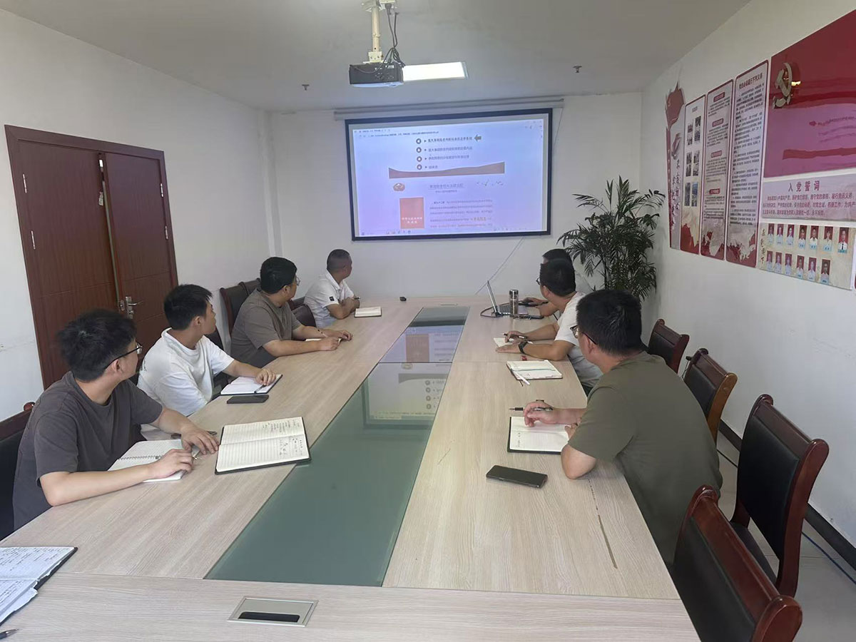 城建投公司開展“安全生產(chǎn)月”系列活動(dòng)筑牢施工安全防線?